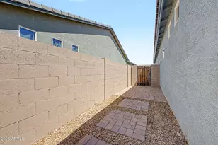533 W Harwell Rd., Phoenix, AZ 85041 - Photo 36