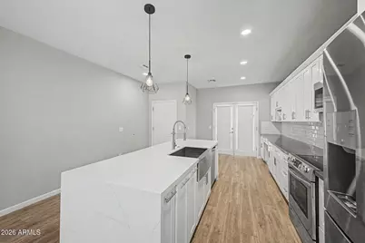 533 W Harwell Road, Phoenix, AZ 85041 - Photo 16
