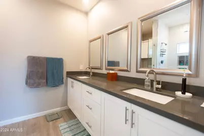 533 W Harwell Road, Phoenix, AZ 85041 - Photo 14