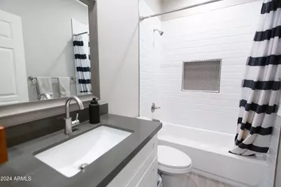 533 W Harwell Road, Phoenix, AZ 85041 - Photo 26