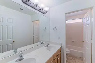 17856 W Watson Ln, Surprise, AZ 85388 - Photo 20