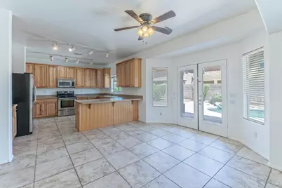 17856 W Watson Lane, Surprise, AZ 85388 - Photo 6