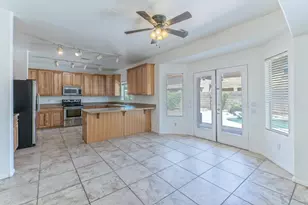 17856 W Watson Ln, Surprise, AZ 85388 - Photo 6