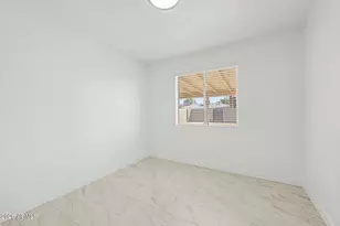 2317 W Weldon Ave, Phoenix, AZ 85015 - Photo 14