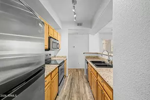 2929 W Yorkshire Dr, Phoenix, AZ 85027 - Photo 12