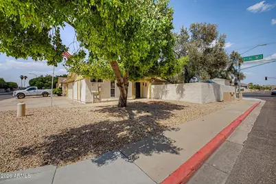 19401 N 6th Place, Phoenix, AZ 85024 - Photo 1