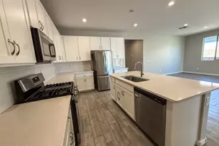 11017 W Hadley St, Avondale, AZ 85323 - Photo 10