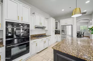12071 W Morning Vista Dr, Peoria, AZ 85383 - Photo 22