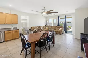 25152 N 135th Ave, Peoria, AZ 85383 - Photo 10