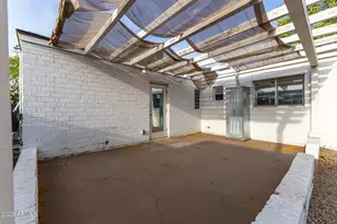 365 E Weldon Ave, Phoenix, AZ 85012 - Photo 16