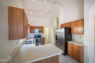 9210 N 104th Pl, Scottsdale, AZ 85258 - Photo 2