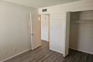 3810 E Earll Dr, Phoenix, AZ 85018 - Photo 10