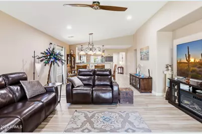 2215 E Hazeltine Way, Gilbert, AZ 85298 - Photo 12