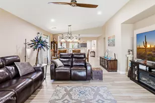 2215 E Hazeltine Way, Gilbert, AZ 85298 - Photo 12