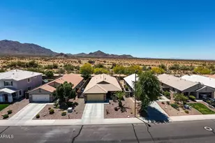 2215 E Hazeltine Way, Gilbert, AZ 85298 - Photo 4