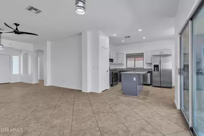 1620 S 80th Drive, Phoenix, AZ 85043 - Photo 8