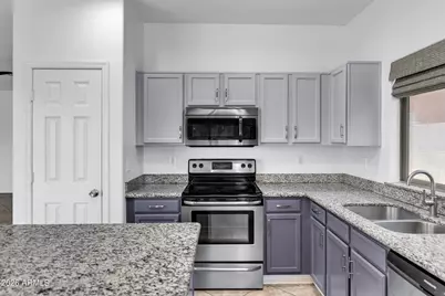 1620 S 80th Drive, Phoenix, AZ 85043 - Photo 10