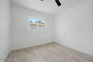 2827 W Cavalier Dr, Phoenix, AZ 85017 - Photo 16