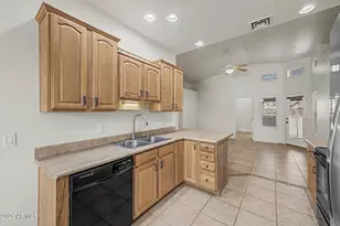 62 N Warren St, Mesa, AZ 85207 - Photo 14