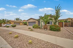 14468 W Desert Flower Dr, Goodyear, AZ 85395 - Photo 4