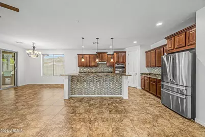 14468 W Desert Flower Drive, Goodyear, AZ 85395 - Photo 8