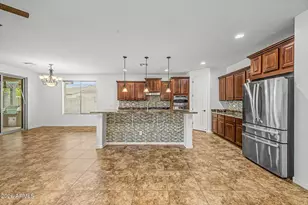 14468 W Desert Flower Dr, Goodyear, AZ 85395 - Photo 8