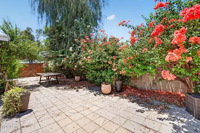 422 W Horseshoe Avenue, Gilbert, AZ 85233 - Photo 32
