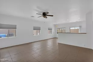 5820 S 26th Pl, Phoenix, AZ 85040 - Photo 4
