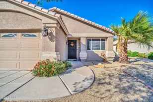 13418 N 74th Ln, Peoria, AZ 85381 - Photo 2