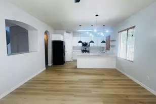 1384 S Heron Ln, Gilbert, AZ 85296 - Photo 2