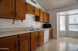401 W Rosemonte Dr, Phoenix, AZ 85027 - Photo 12