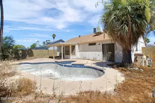 401 W Rosemonte Dr, Phoenix, AZ 85027 - Photo 2