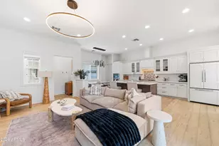 4017 N 40th St, Phoenix, AZ 85018 - Photo 1