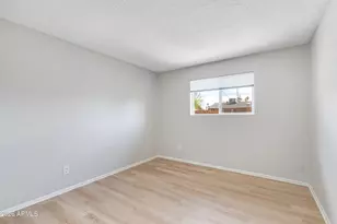537 E Laguna Dr, Tempe, AZ 85282 - Photo 24