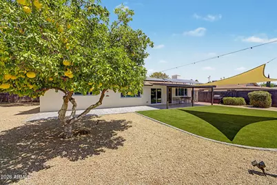 3707 E Desert Cove Avenue, Phoenix, AZ 85028 - Photo 32