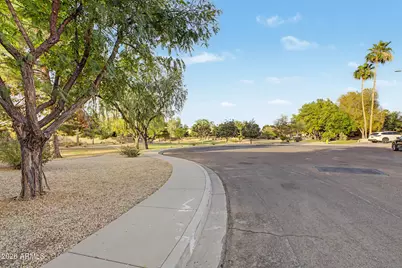7436 W Crystal Road, Glendale, AZ 85308 - Photo 38