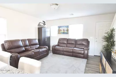 347 E Impala Court, Casa Grande, AZ 85122 - Photo 2