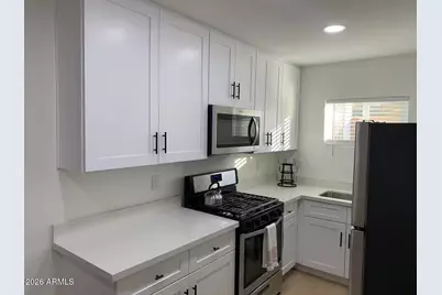 2502 N 29th Place #1, Phoenix, AZ 85008 - Photo 1