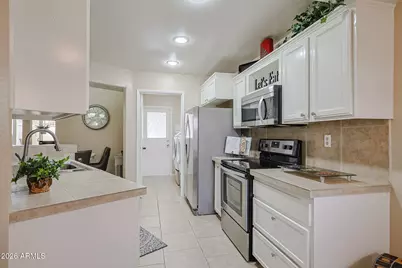 17417 N 105th Avenue N, Sun City, AZ 85373 - Photo 8