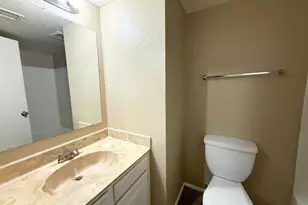2804 N 43rd Ave, Phoenix, AZ 85009 - Photo 14