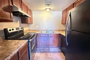 2804 N 43rd Ave, Phoenix, AZ 85009 - Photo 8