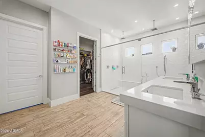 744 E Desert Lane, Phoenix, AZ 85042 - Photo 22