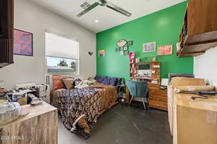 744 E Desert Ln, Phoenix, AZ 85042 - Photo 28