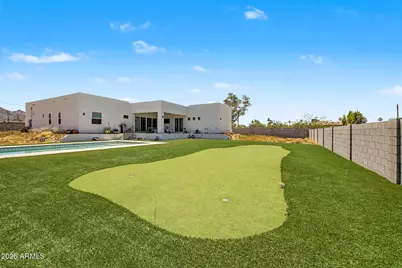 744 E Desert Lane, Phoenix, AZ 85042 - Photo 38