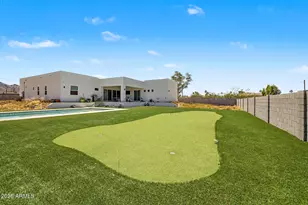 744 E Desert Ln, Phoenix, AZ 85042 - Photo 38
