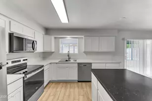 4754 N 39th Ave, Phoenix, AZ 85019 - Photo 10