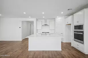 17223 W Saguaro Vis Dr, Surprise, AZ 85387 - Photo 2