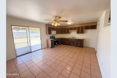 2831 N 70th Drive, Phoenix, AZ 85035 - Photo 2