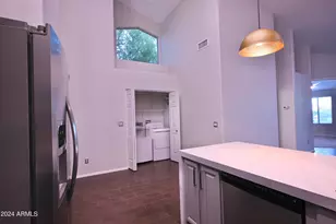 7580 E Earll Dr, Scottsdale, AZ 85251 - Photo 10