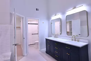 7580 E Earll Dr, Scottsdale, AZ 85251 - Photo 16